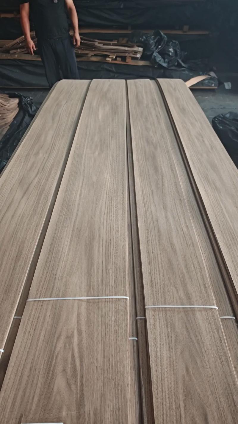 北美黑胡桃木皮：自然馈赠的高端饰面，依诺木业源头直供